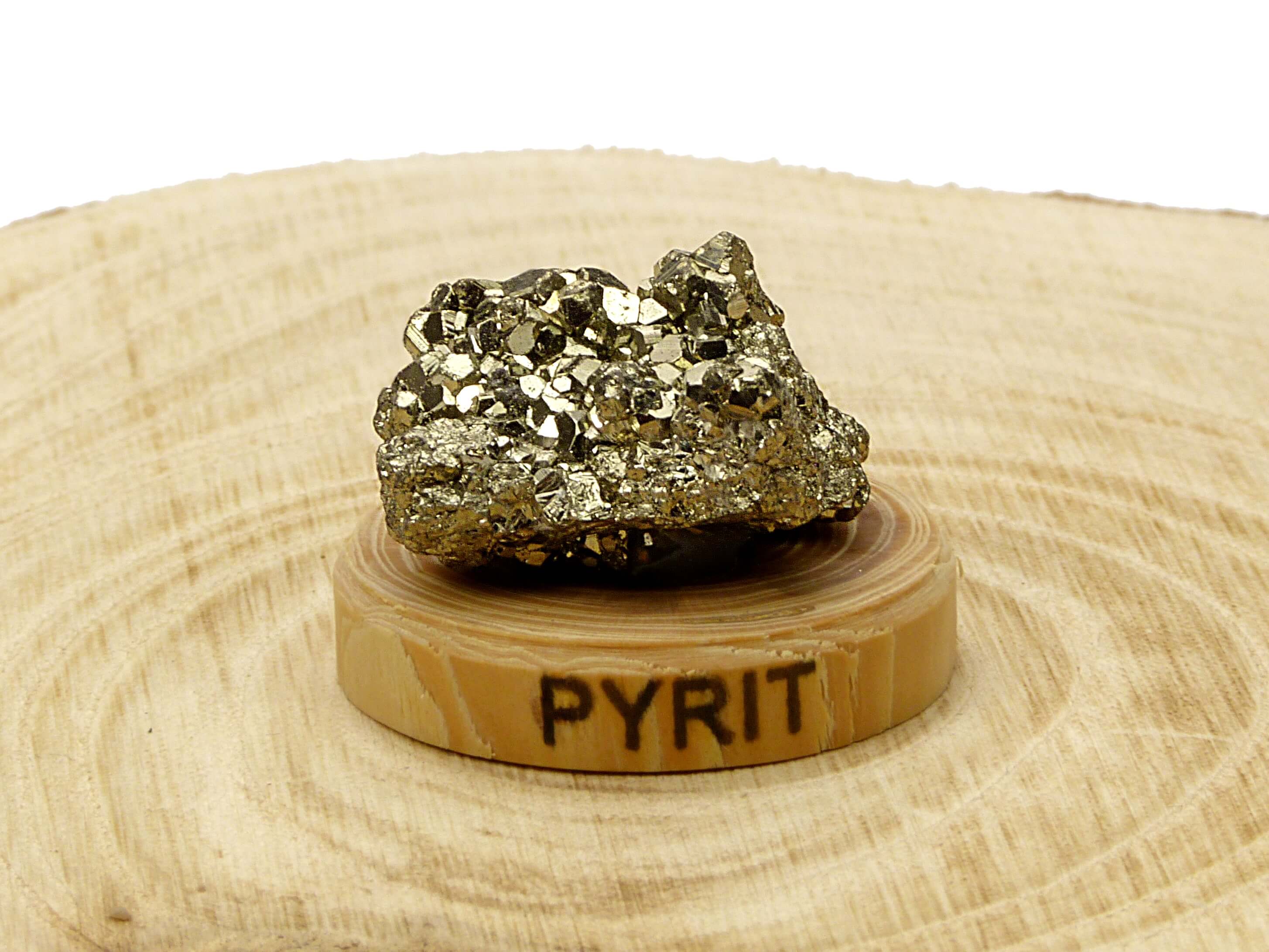 Kameň na drievku Pyrit